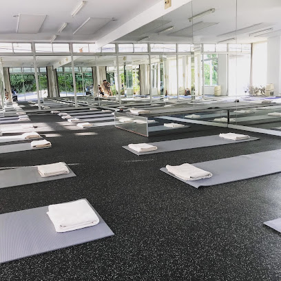 Sea Theatre Rawai 13